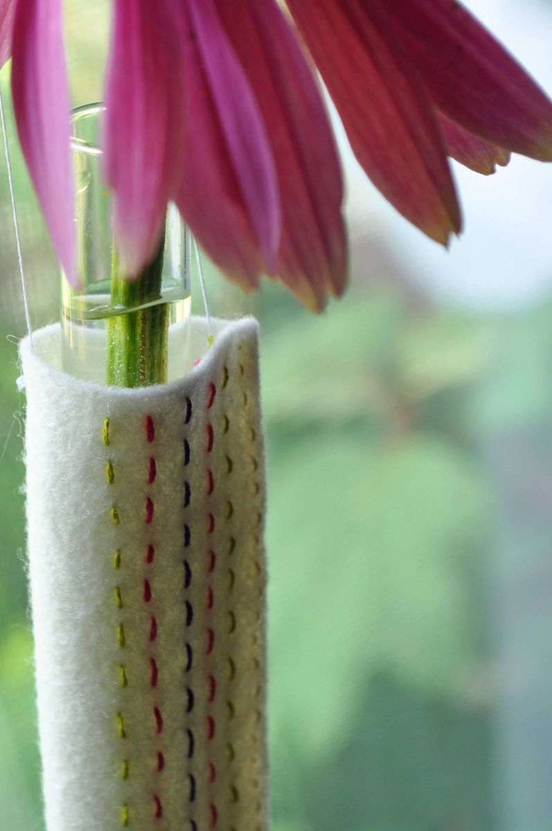  Sewing Projects for Preschoolers - Felt Vase 2