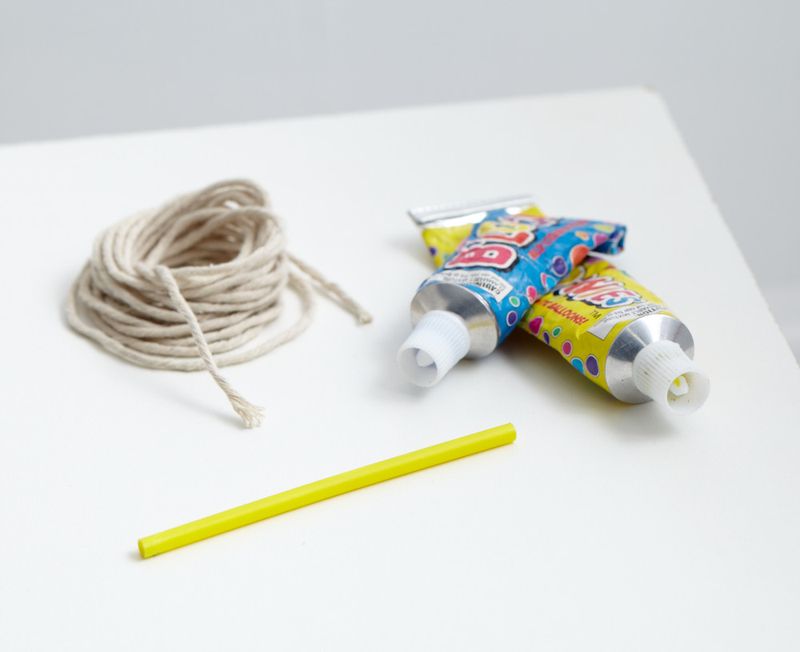 Bubbles_on_string