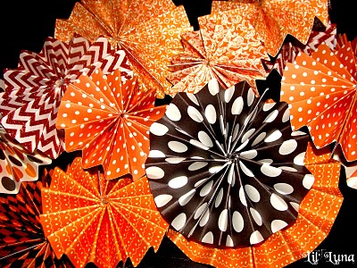 Halloween Paper Centerpiece  - 8