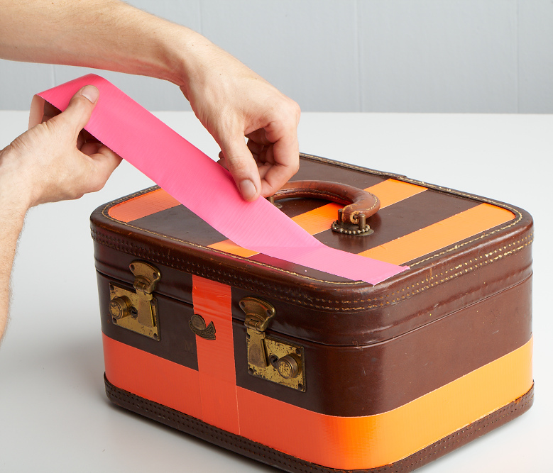 Tape_suitcase_09
