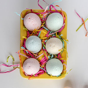 Easter-Egg-Bath-Bombs