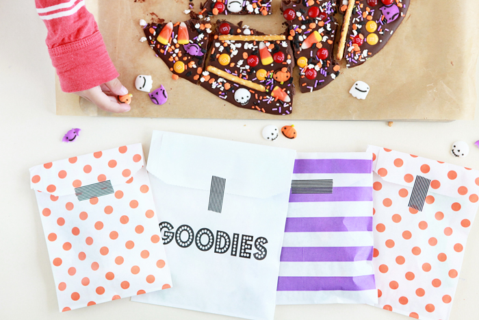 Halloween Candy Bark Recipe